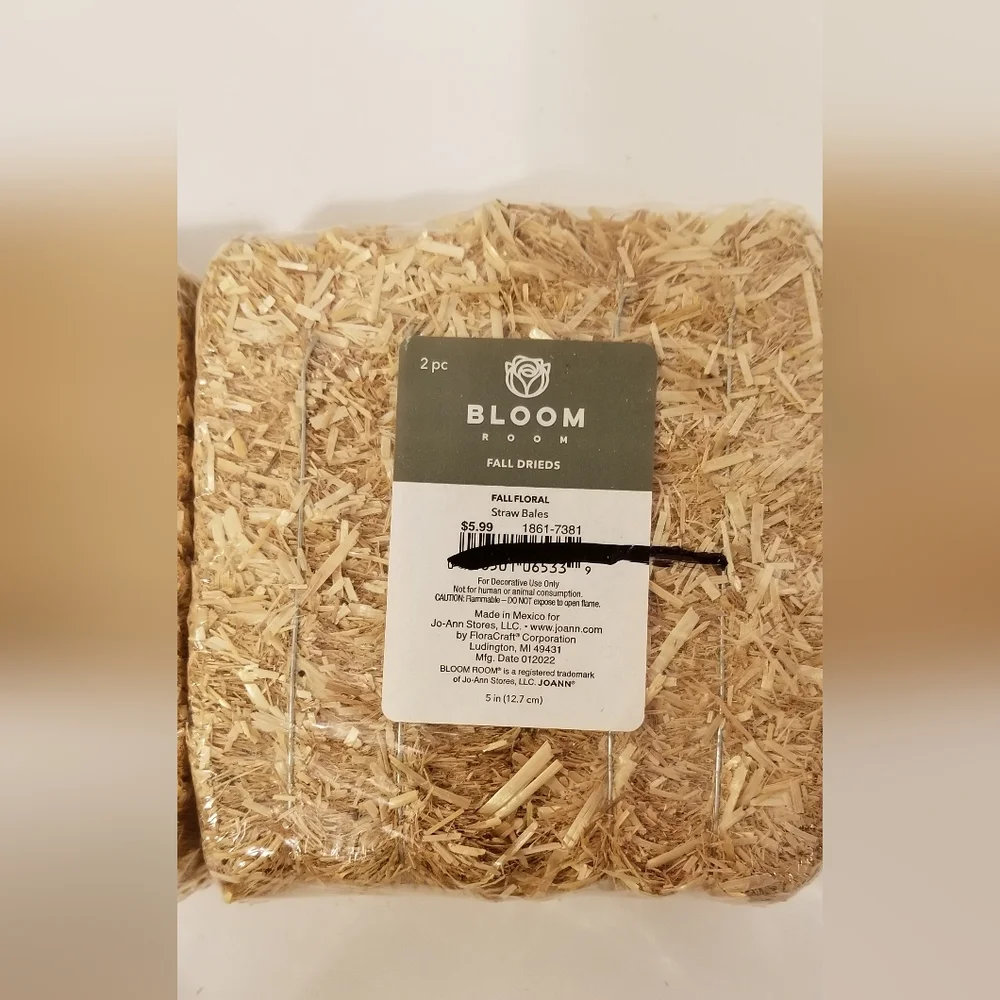 Fall Straw Bales  - NWT